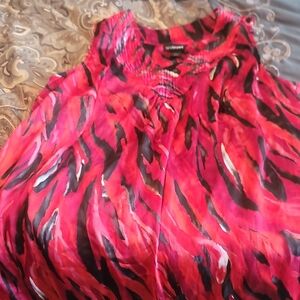 Women's Pink and Black Top